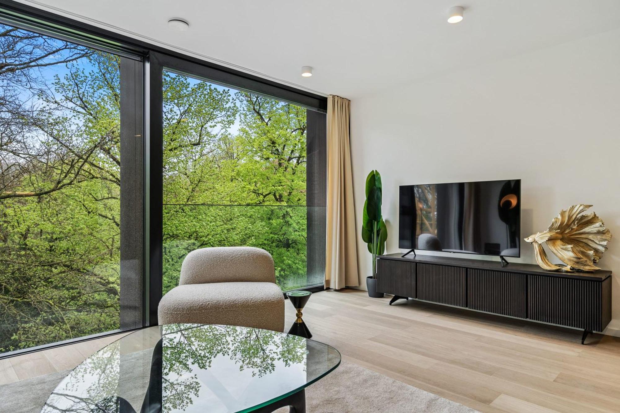 Apartment Upscale Urban Style & Comfort For Six Luxembourg